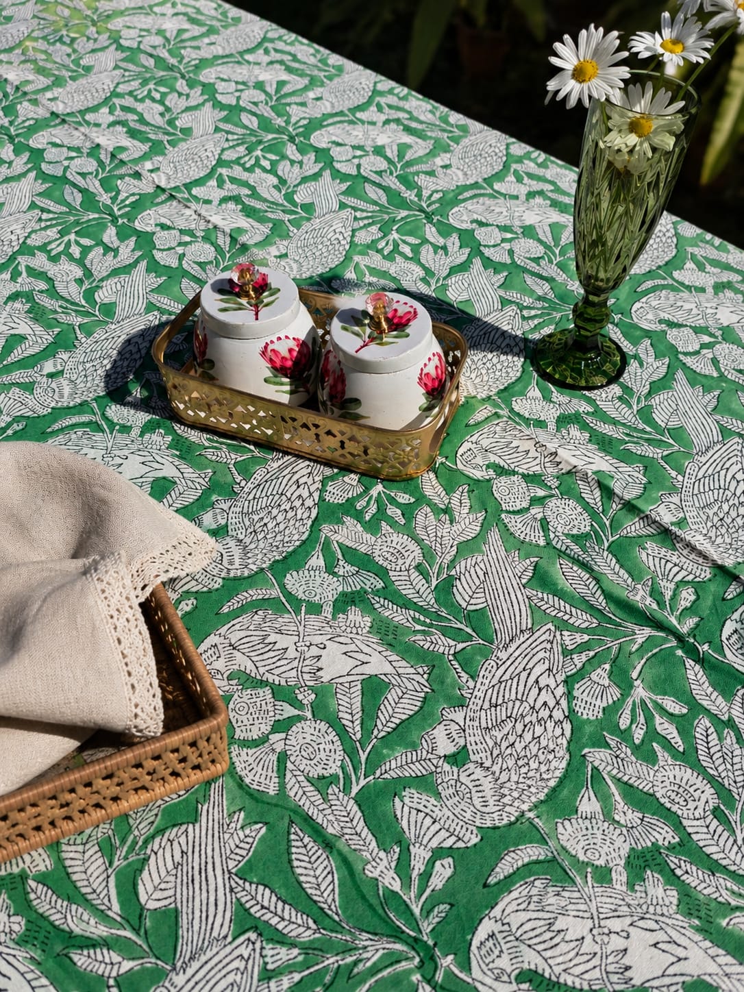 Set your table!