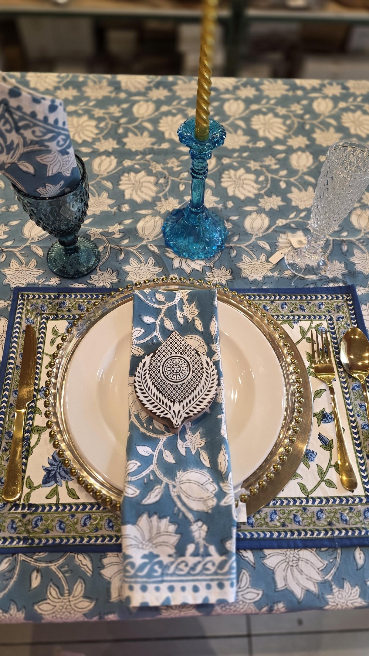 Set your table!